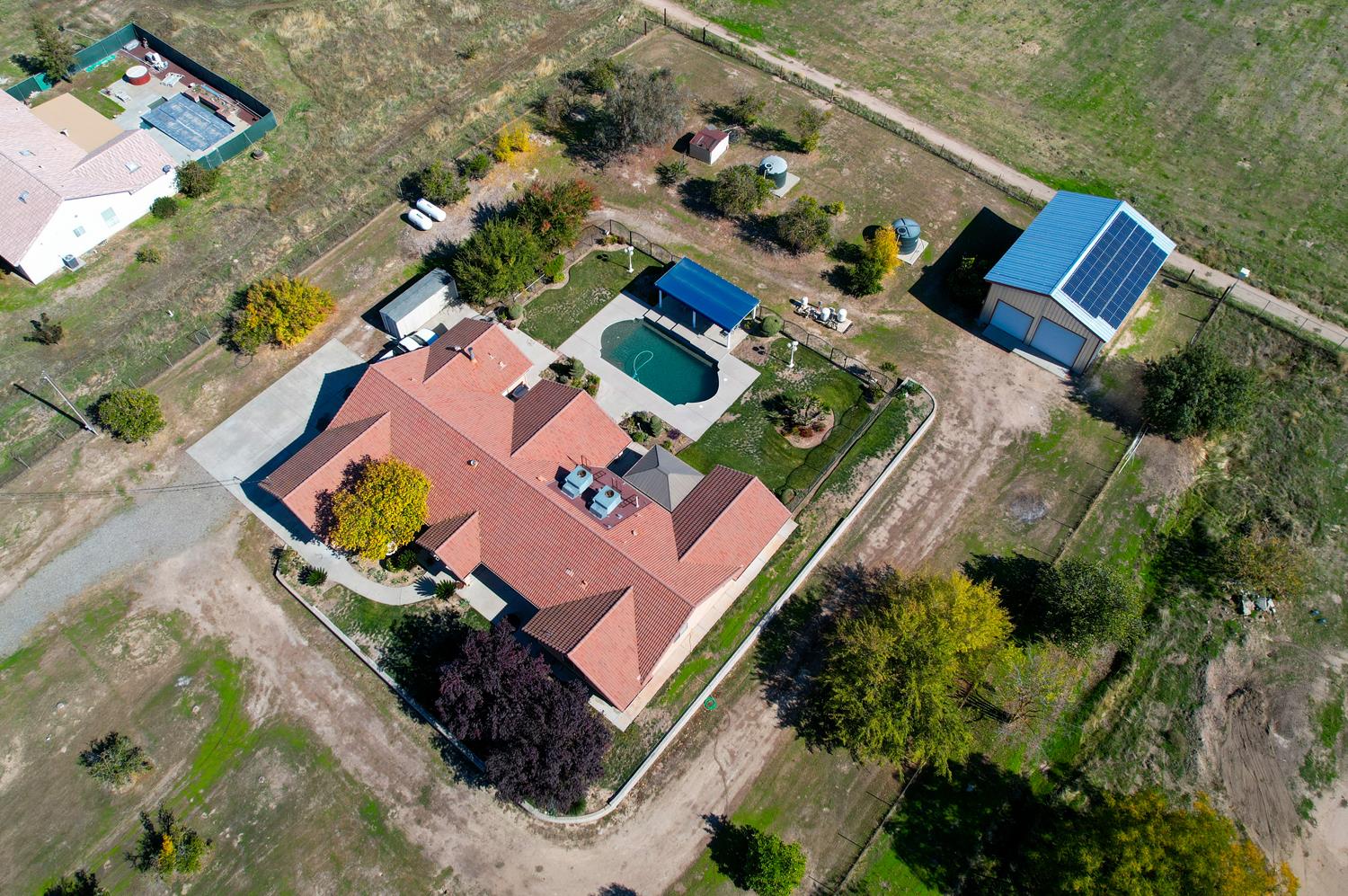 16861 Paula Rd, Madera, CA 93636