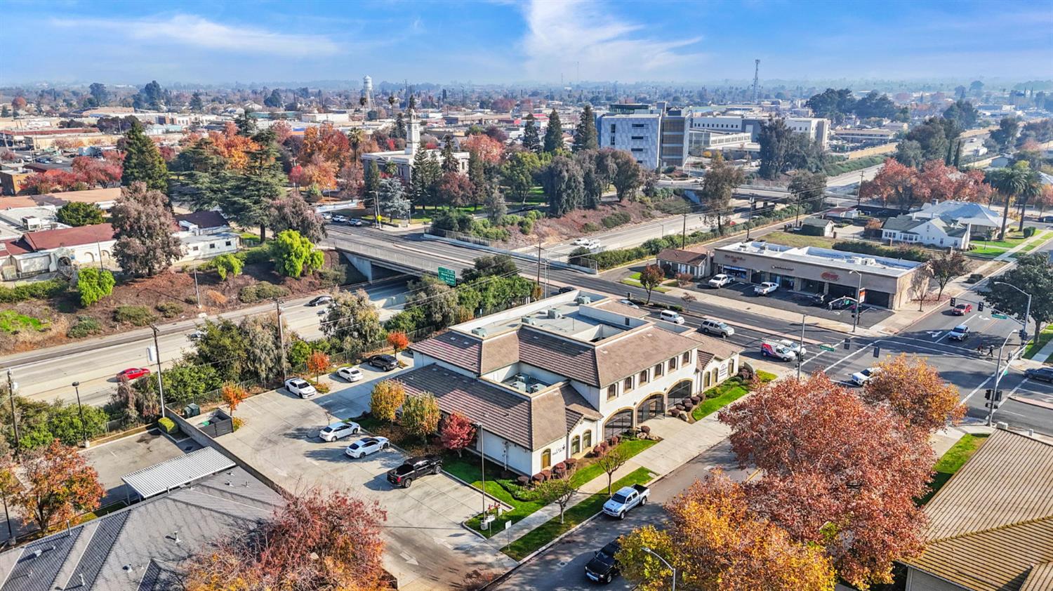 321 W Yosemite Ave, Madera, CA 93637