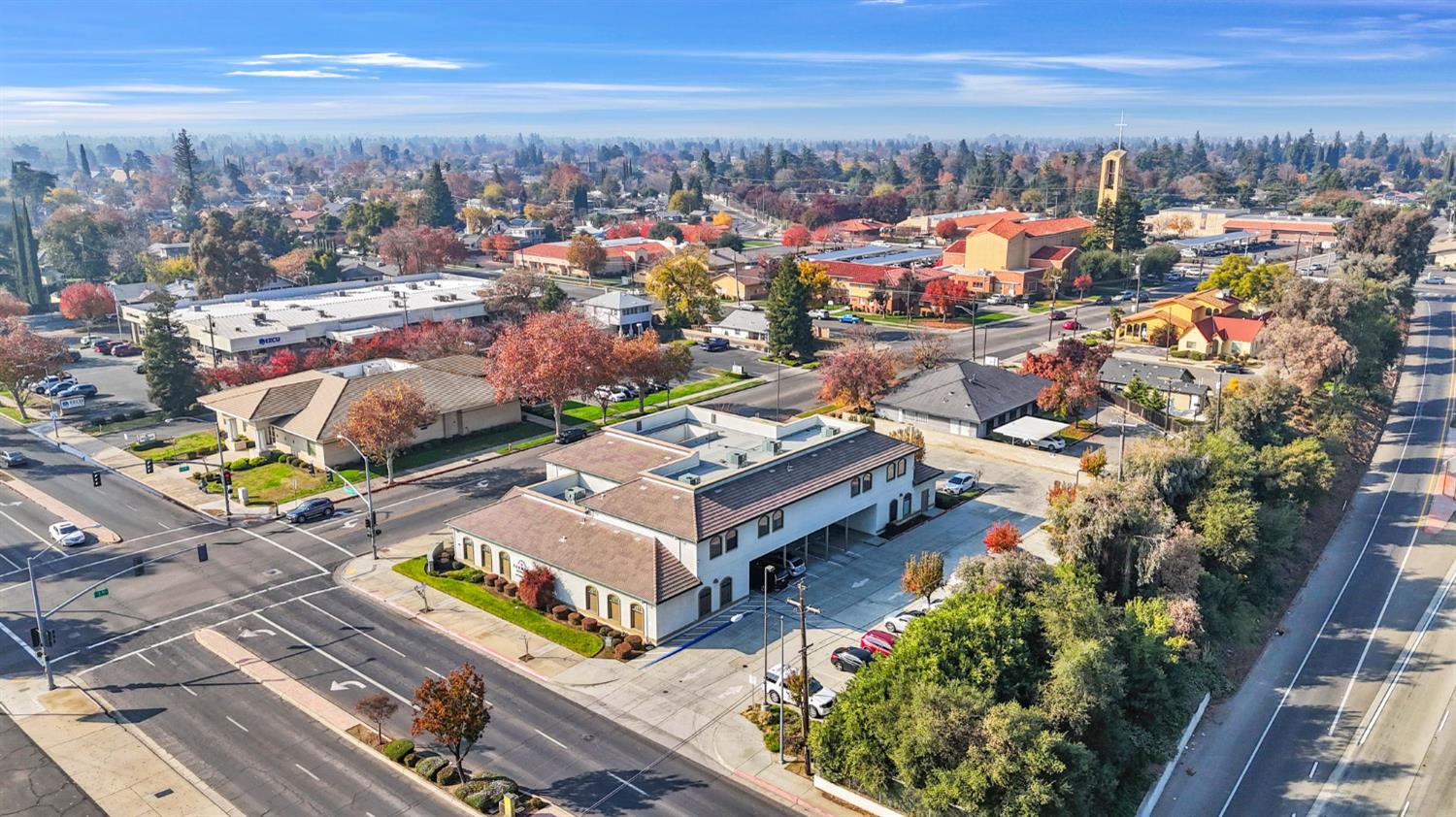 321 W Yosemite Ave, Madera, CA 93637