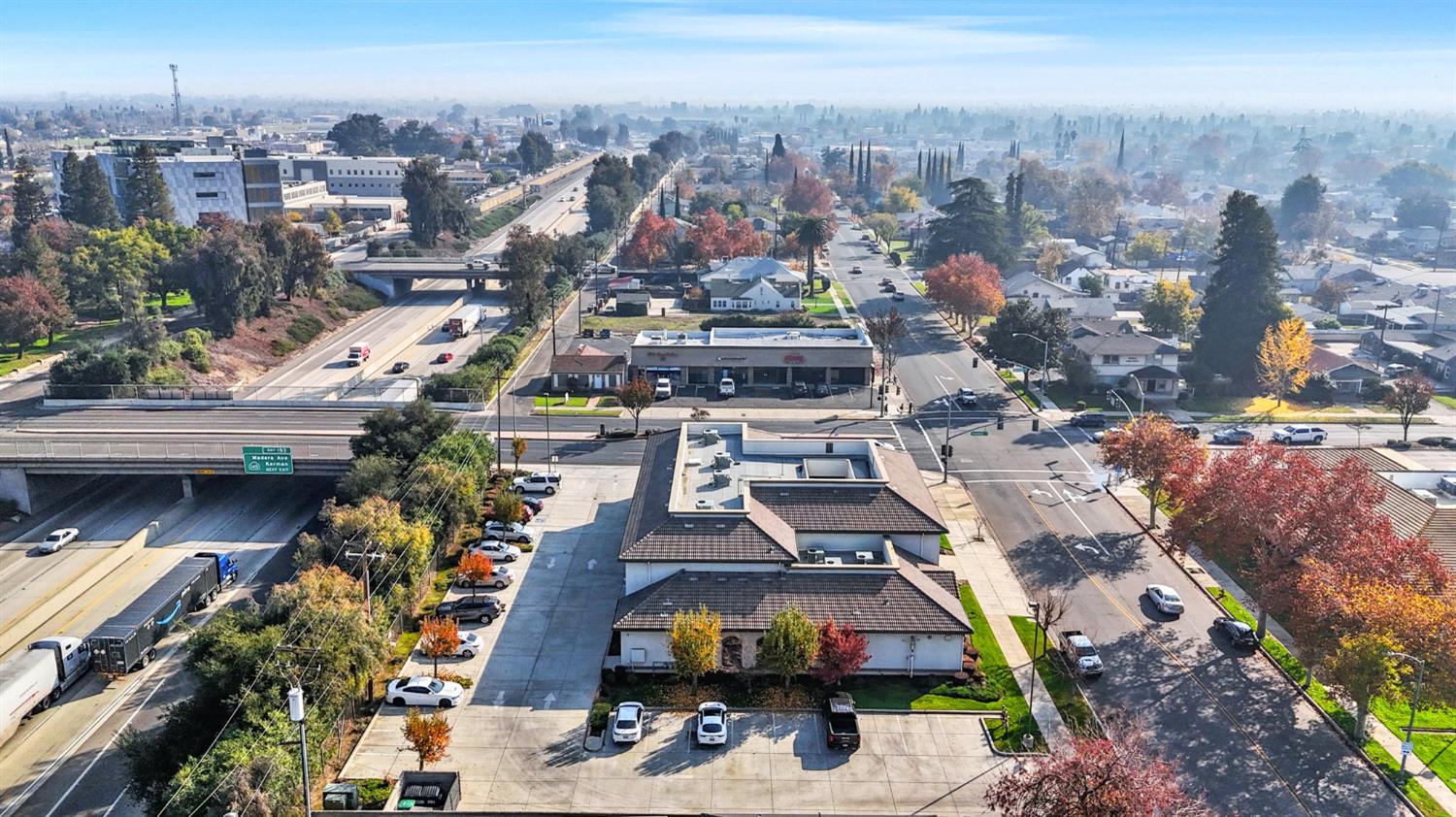 321 W Yosemite Ave, Madera, CA 93637