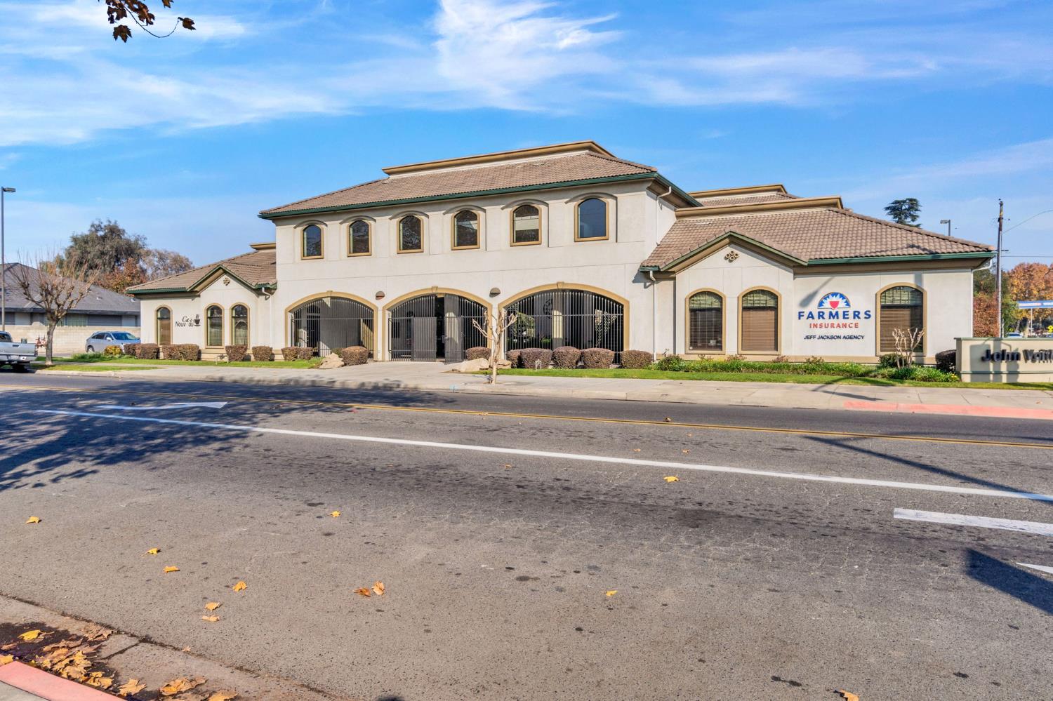 321 W Yosemite Ave, Madera, CA 93637