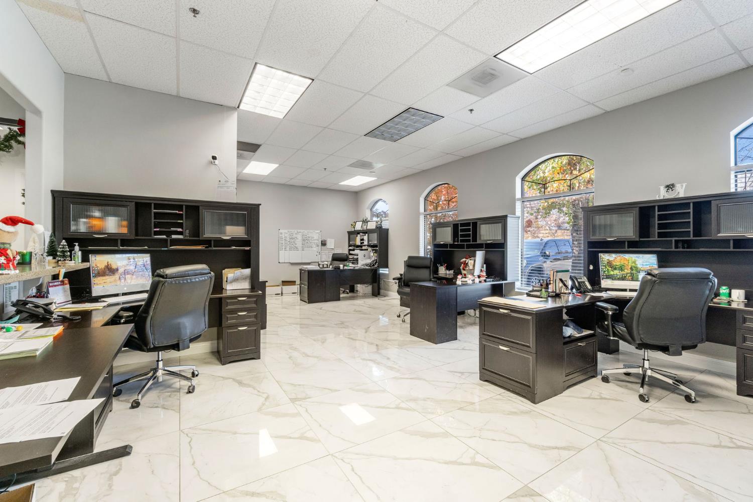 321 W Yosemite Ave, Madera, CA 93637