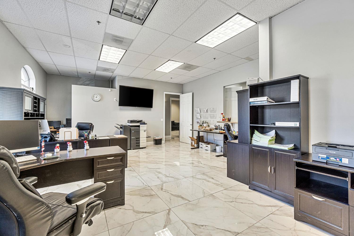 321 W Yosemite Ave, Madera, CA 93637