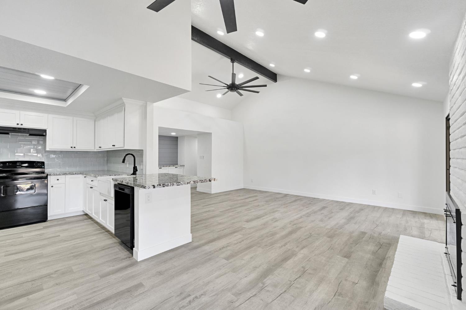 1547 W Fir Ave, Fresno, CA 93711