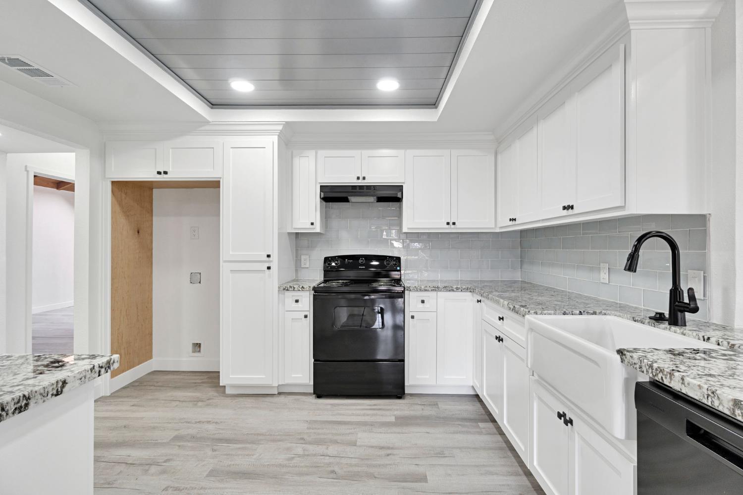 1547 W Fir Ave, Fresno, CA 93711