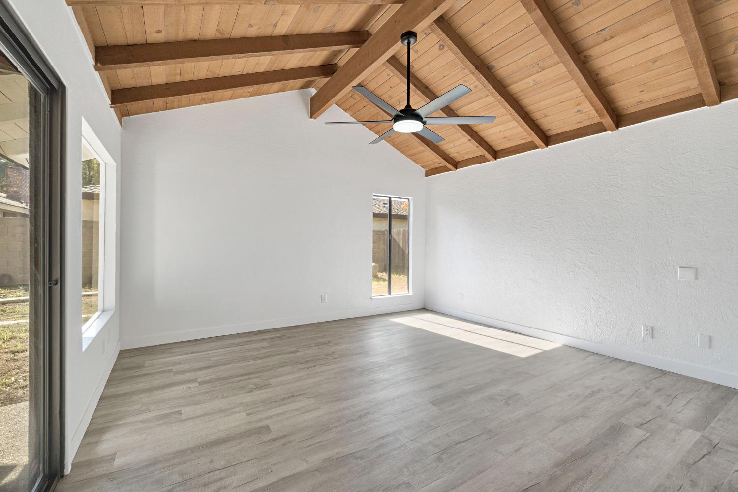 1547 W Fir Ave, Fresno, CA 93711