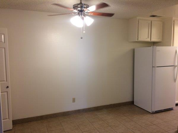 590 W Escalon Ave, Clovis, CA 93612