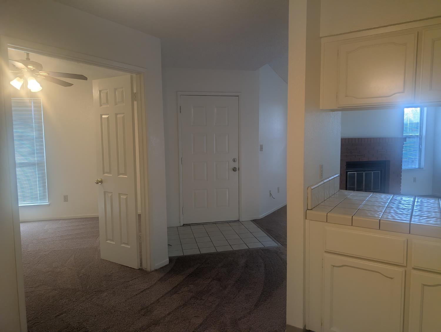 590 W Escalon Ave, Clovis, CA 93612