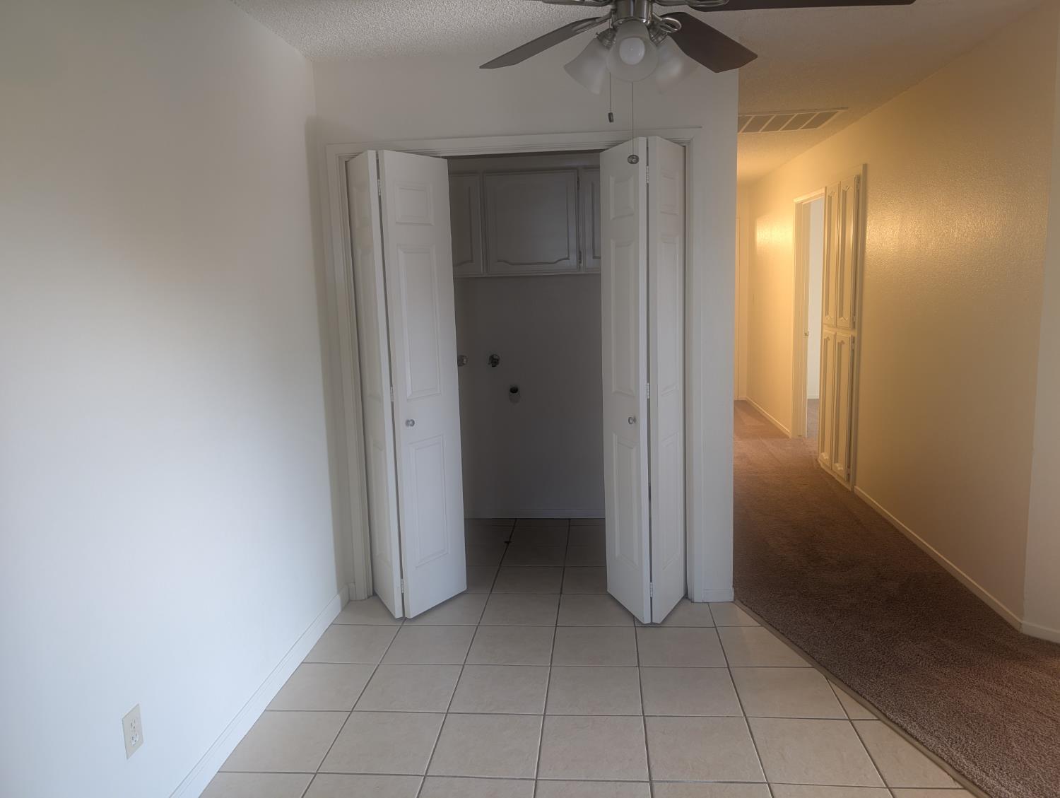 590 W Escalon Ave, Clovis, CA 93612