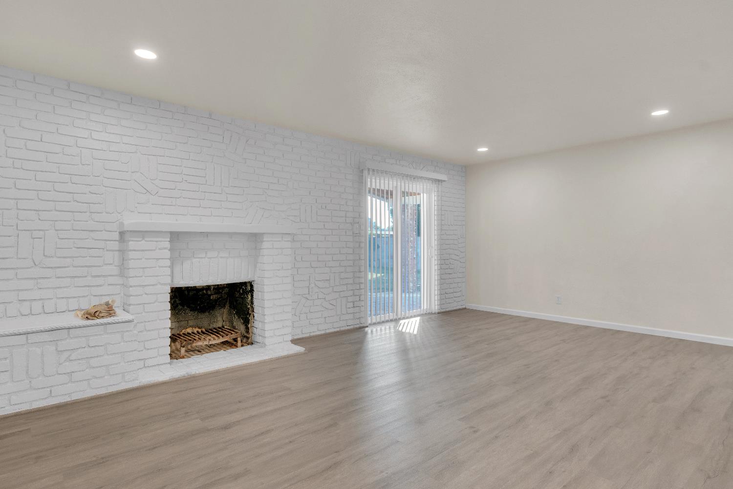 5080 E Hammond Ave, Fresno, CA 93727