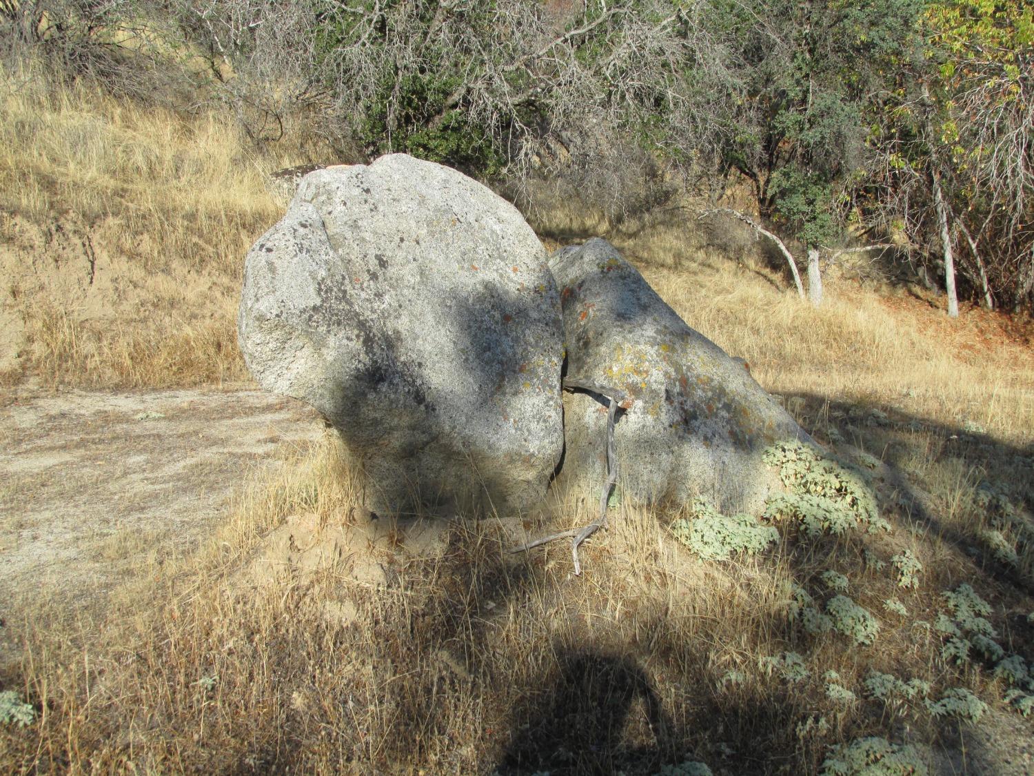 2 Ac Old Oaks Ct, North Fork, CA 93643