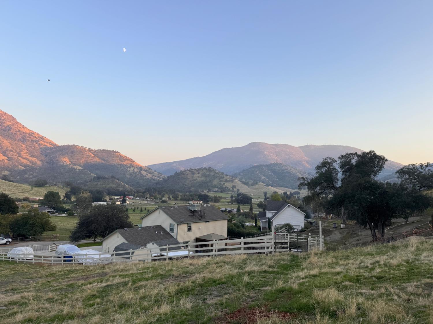 123 Big Oak Rd, Sanger, CA 93657