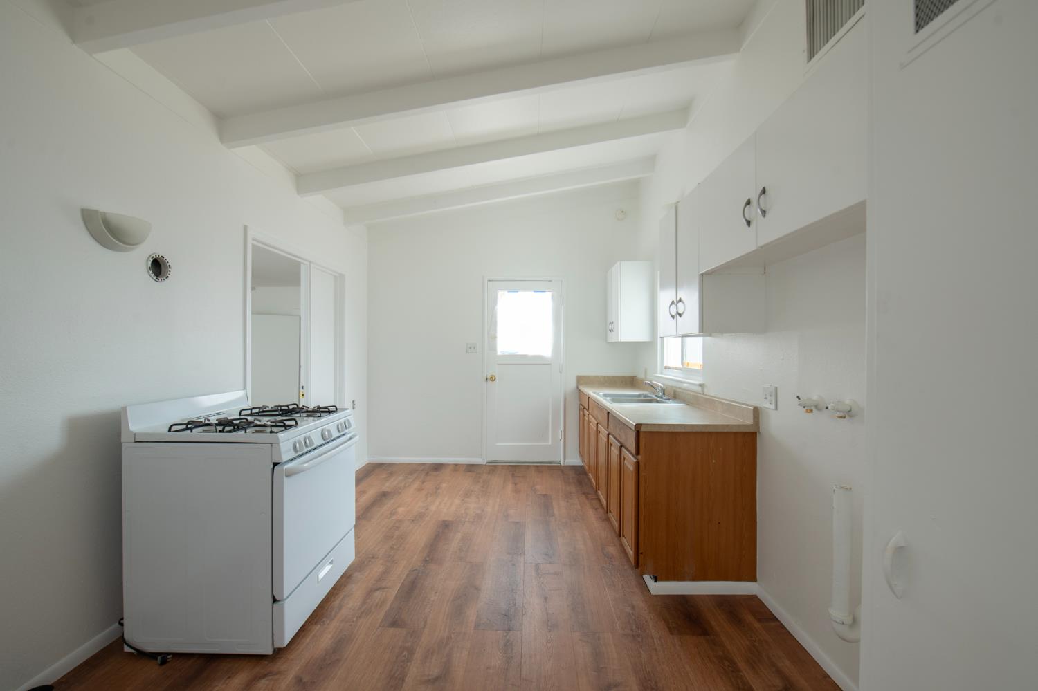 2108 E Sussex Way, Fresno, CA 93726