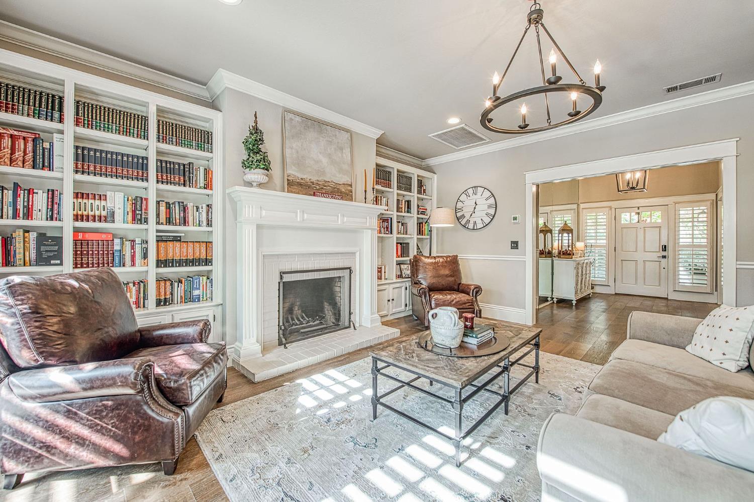 3659 W Spruce Ave, Fresno, CA 93711