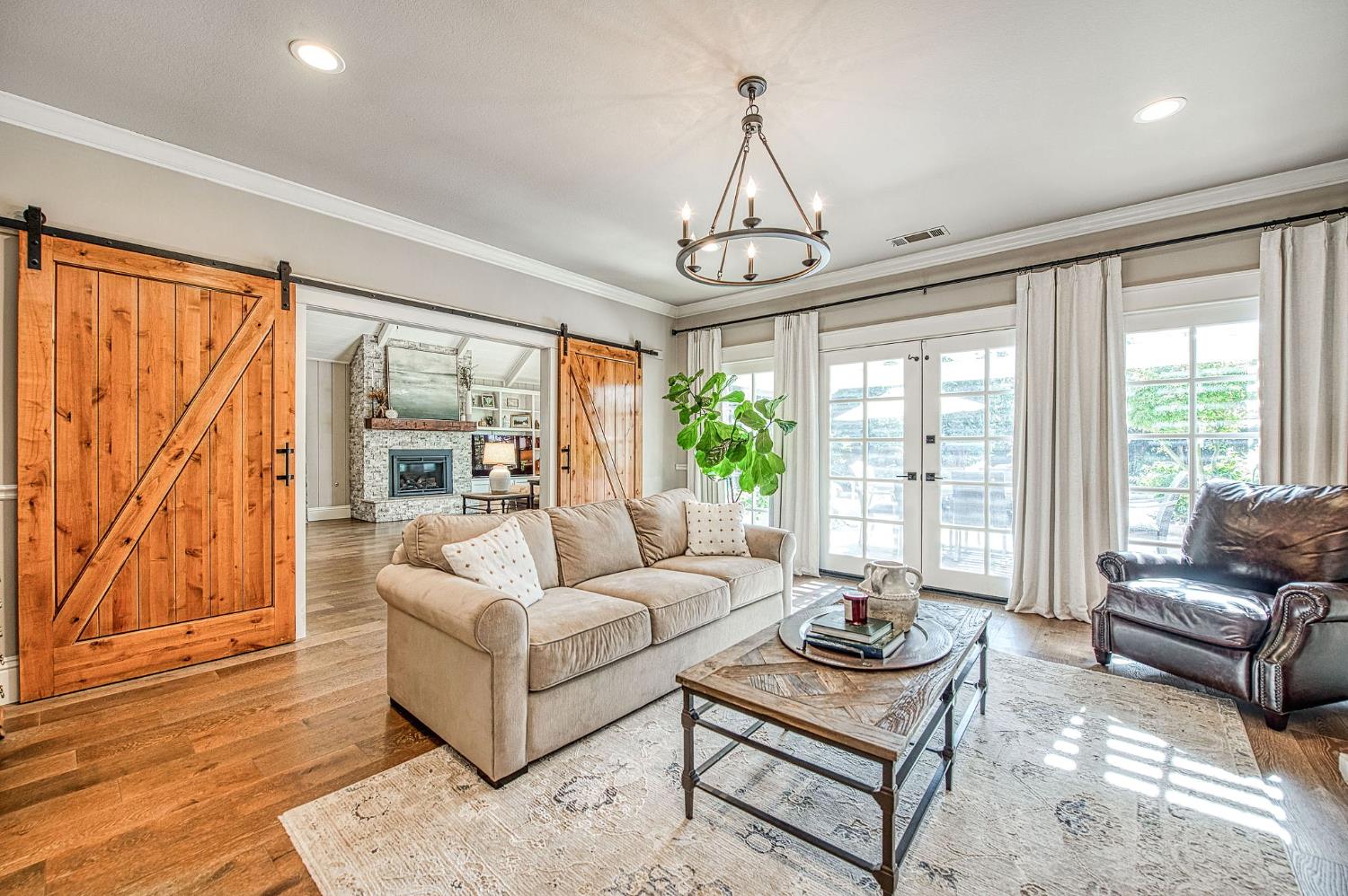 3659 W Spruce Ave, Fresno, CA 93711