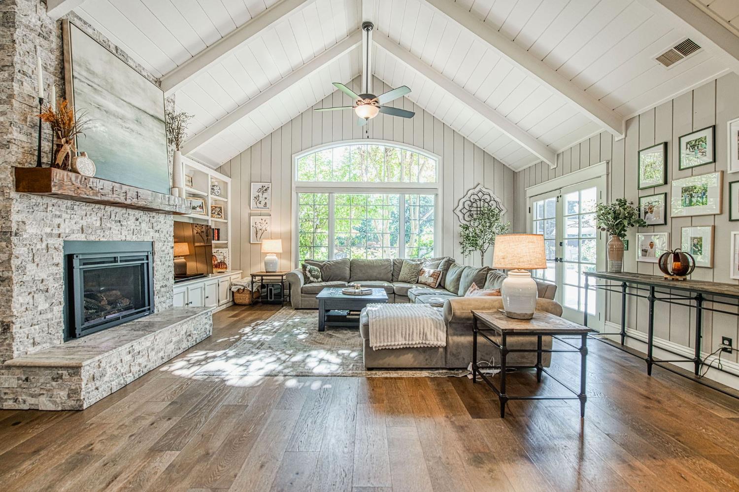 3659 W Spruce Ave, Fresno, CA 93711