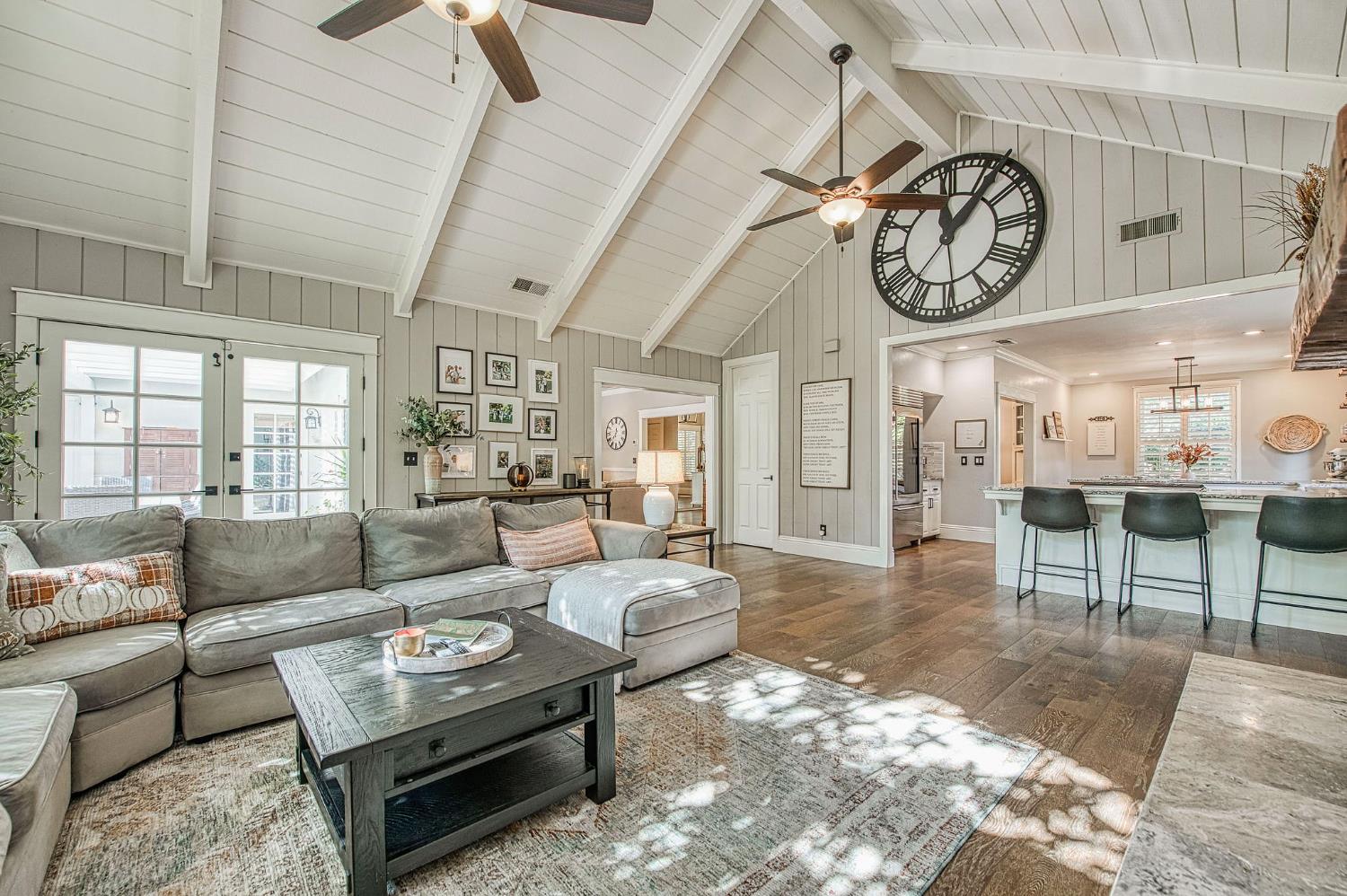 3659 W Spruce Ave, Fresno, CA 93711