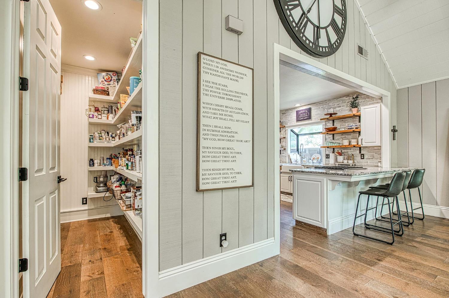 3659 W Spruce Ave, Fresno, CA 93711