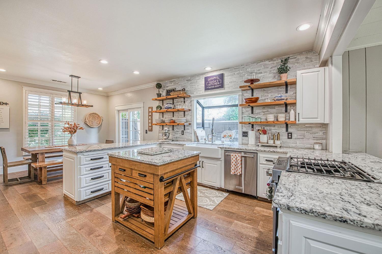 3659 W Spruce Ave, Fresno, CA 93711