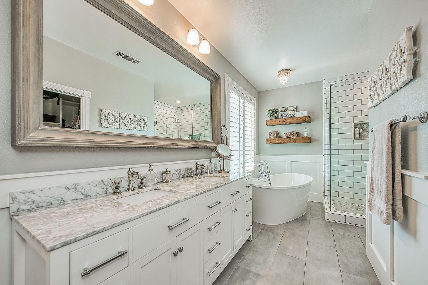 3659 W Spruce Ave, Fresno, CA 93711