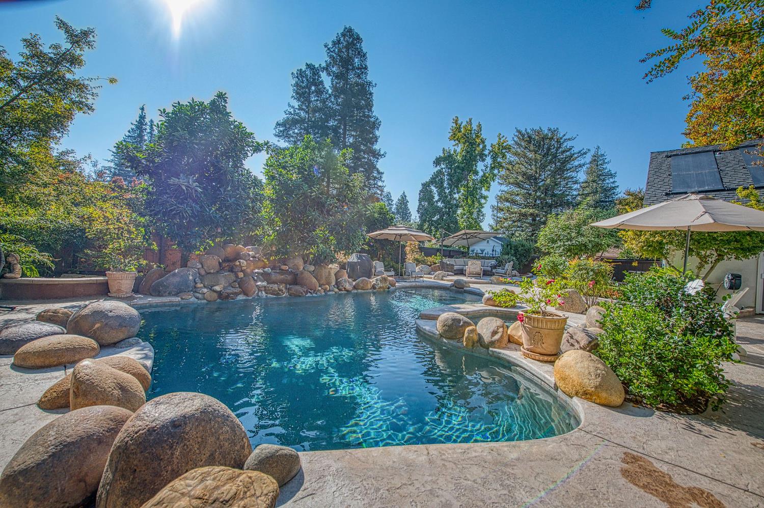 3659 W Spruce Ave, Fresno, CA 93711