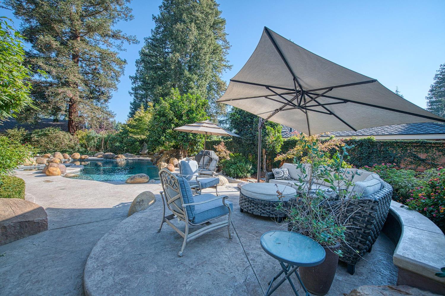 3659 W Spruce Ave, Fresno, CA 93711