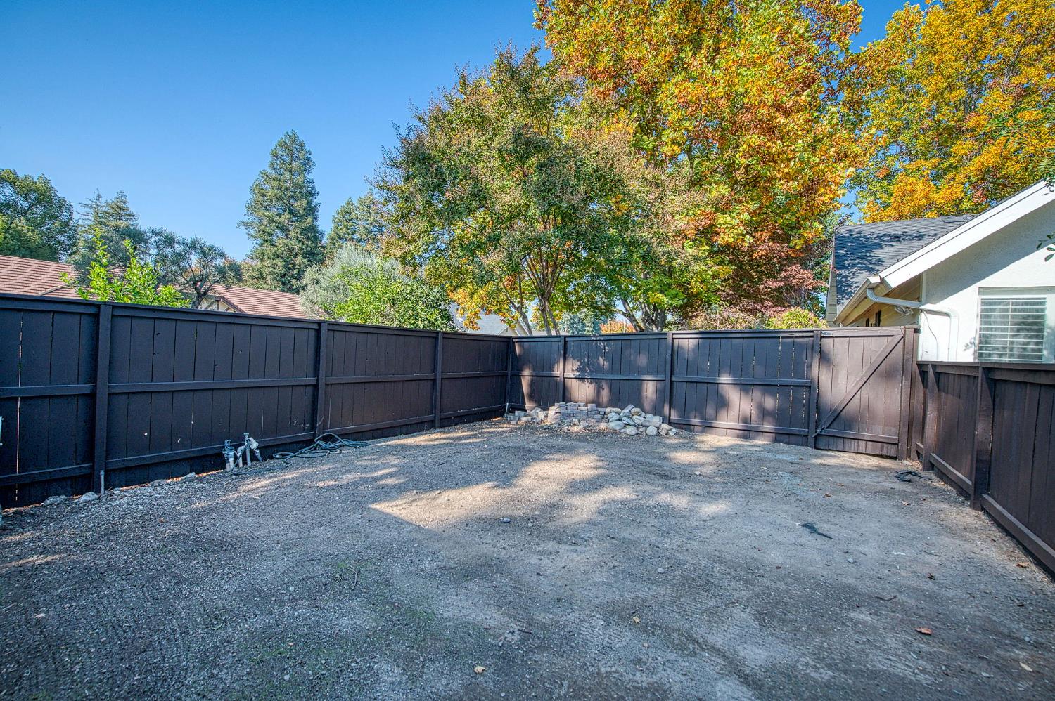 3659 W Spruce Ave, Fresno, CA 93711