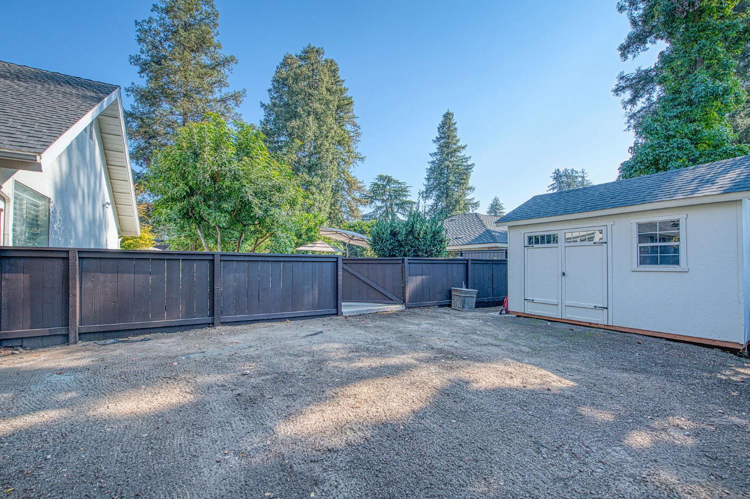 3659 W Spruce Ave, Fresno, CA 93711