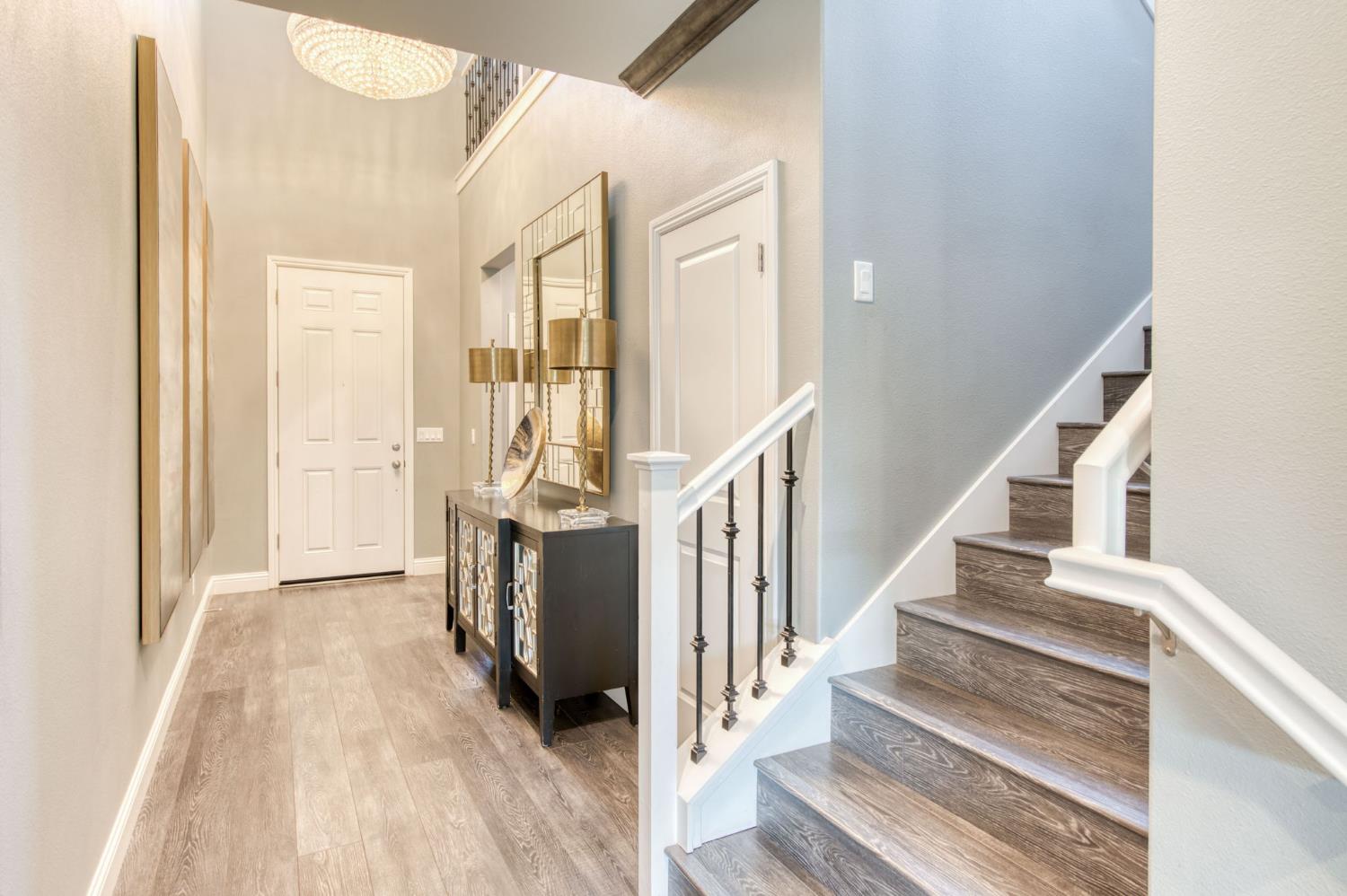 273 Meridian Ave, Madera, CA 93636