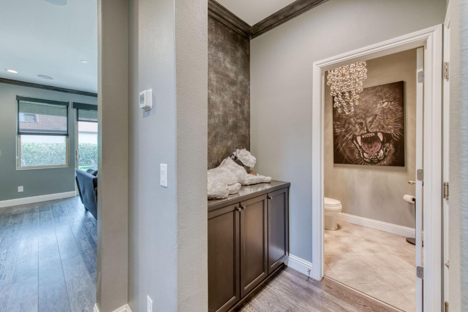 273 Meridian Ave, Madera, CA 93636