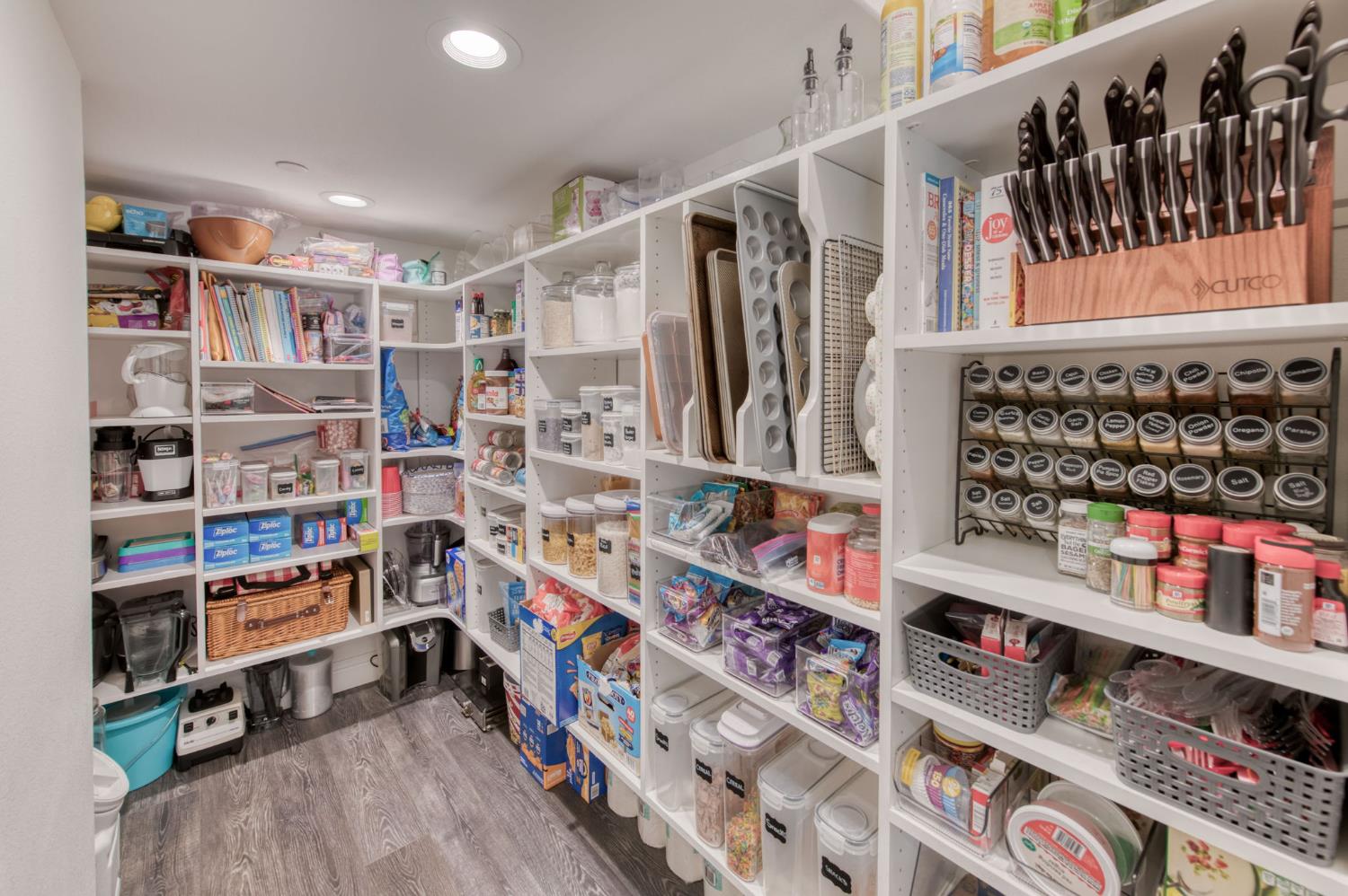 273 Meridian Ave, Madera, CA 93636