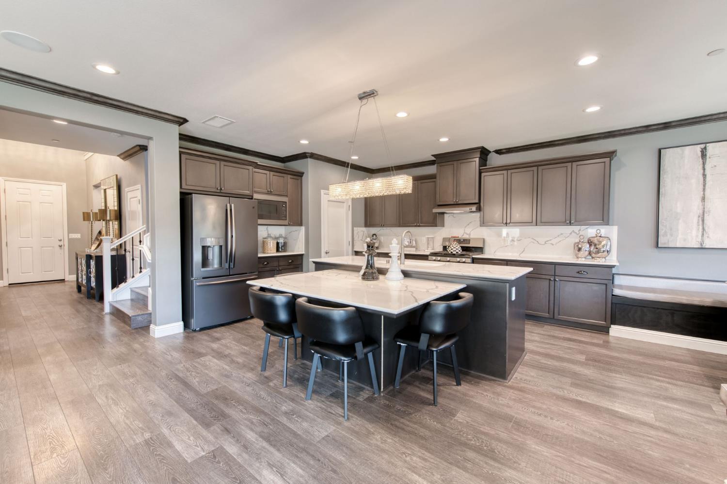 273 Meridian Ave, Madera, CA 93636