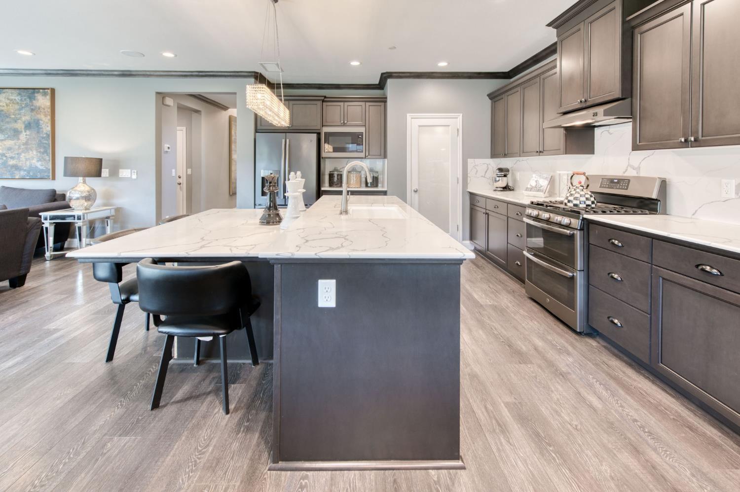 273 Meridian Ave, Madera, CA 93636