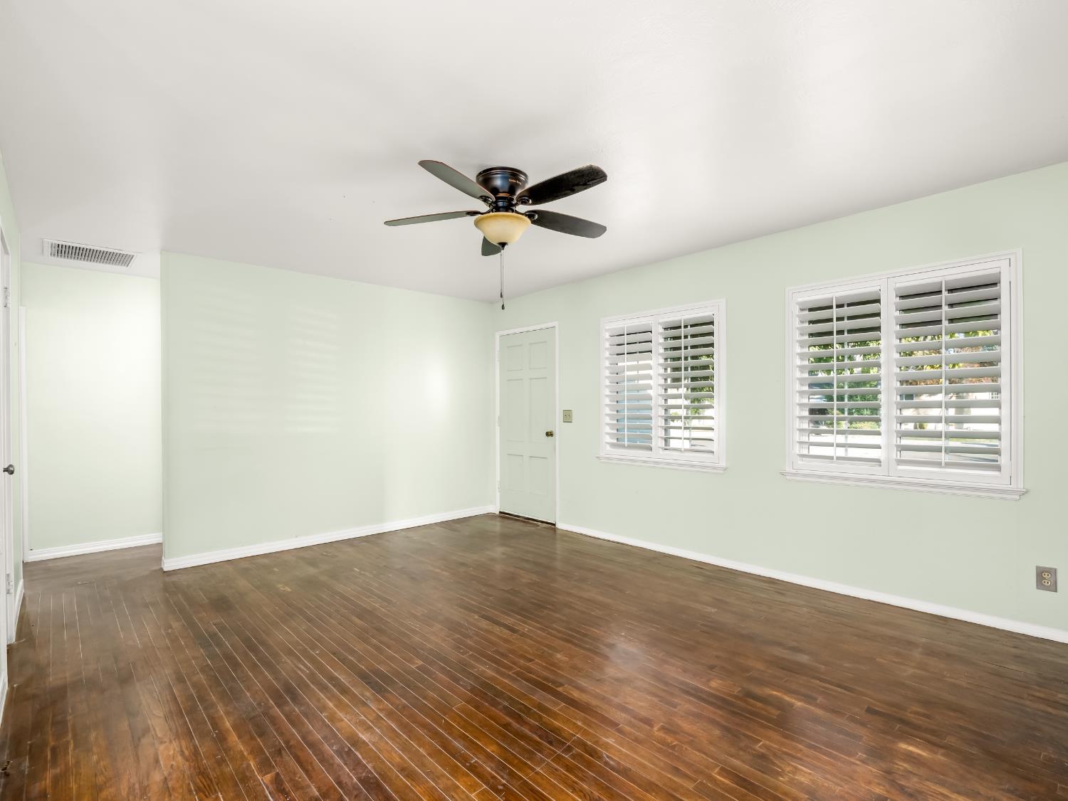 1824 Vasquez Dr, Firebaugh, CA 93622