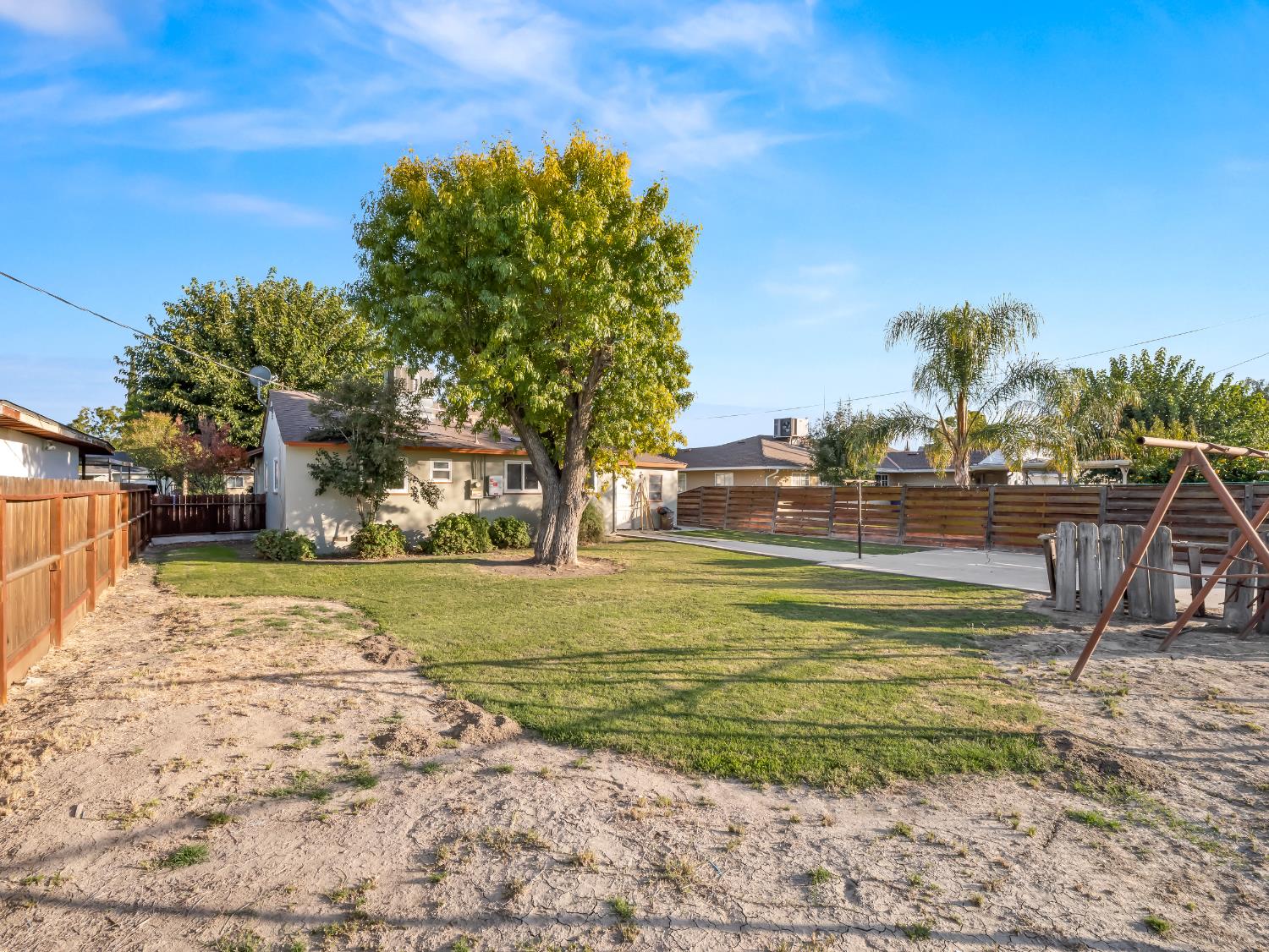 1824 Vasquez Dr, Firebaugh, CA 93622