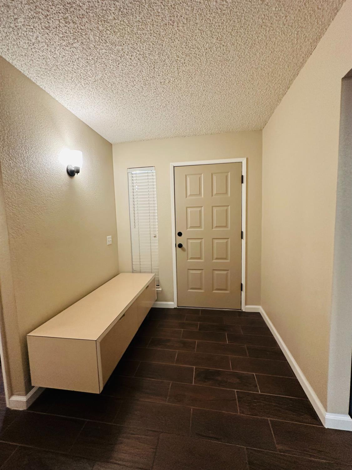 4985 E Butler Ave #109, Fresno, CA 93727