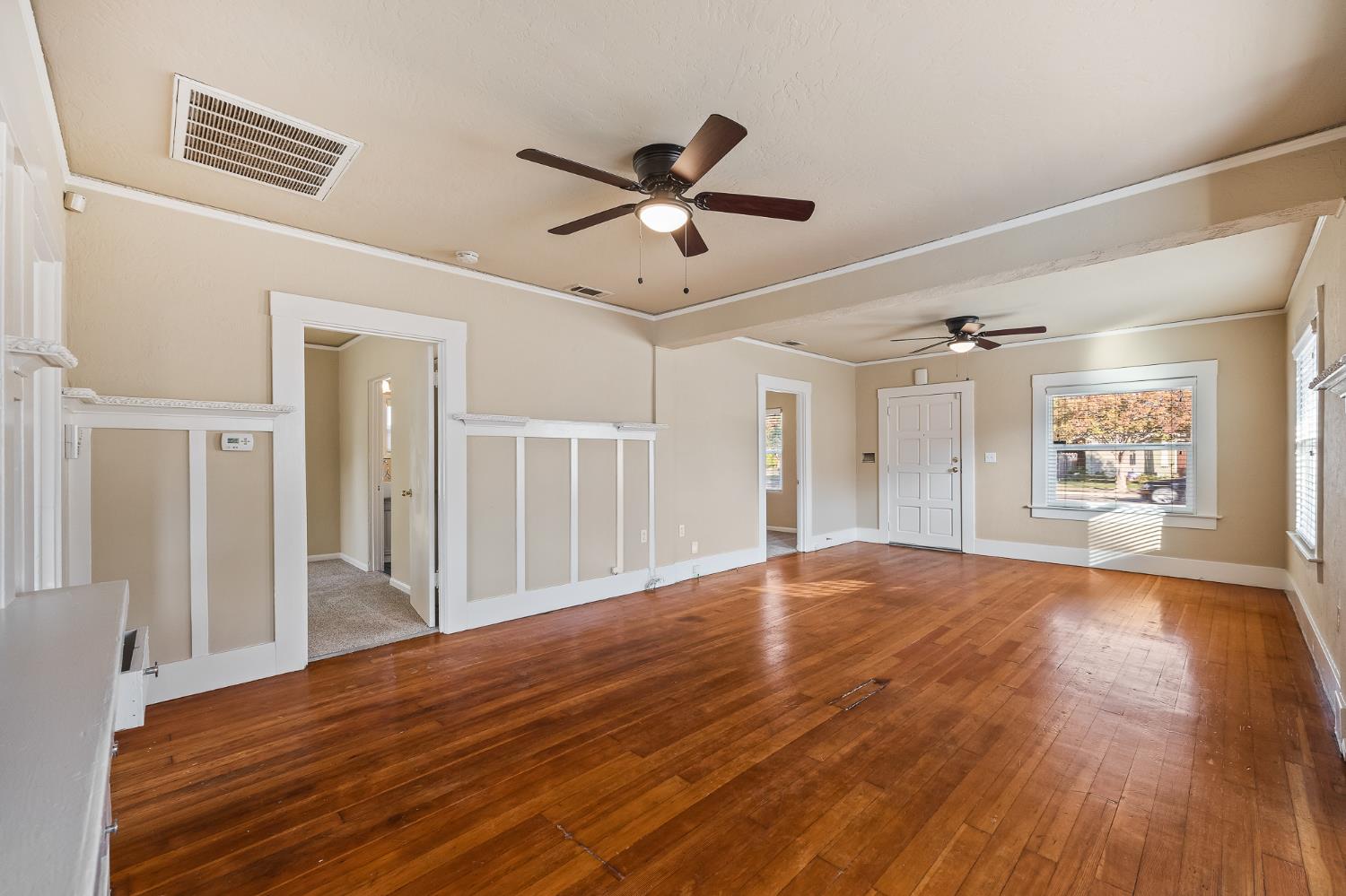 1371 N Roosevelt Ave, Fresno, CA 93728