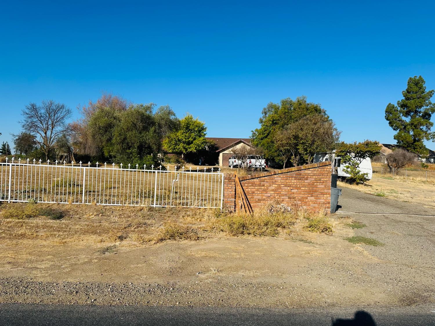 16564 Karen Rd, Madera, CA 93636