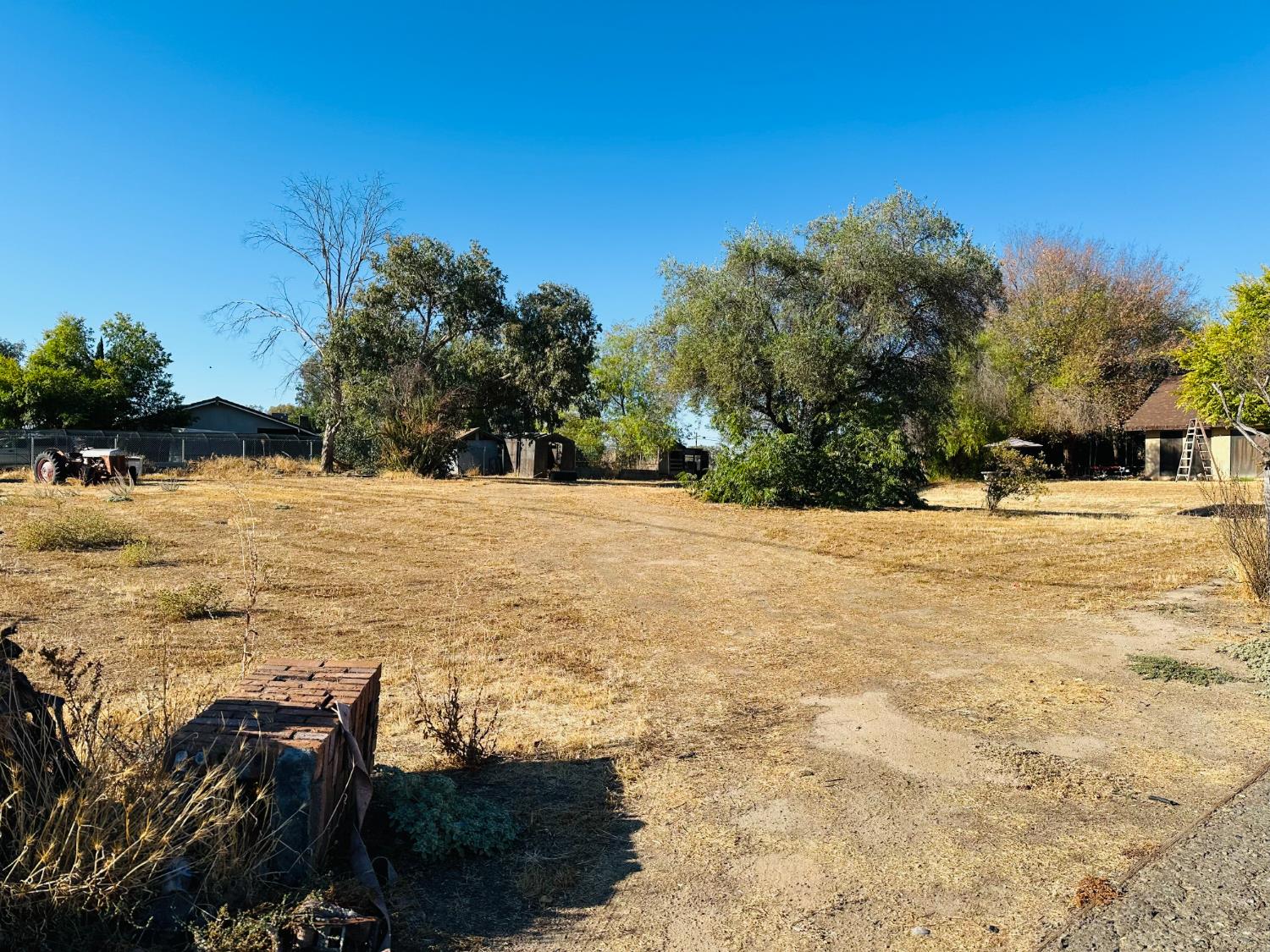 16564 Karen Rd, Madera, CA 93636