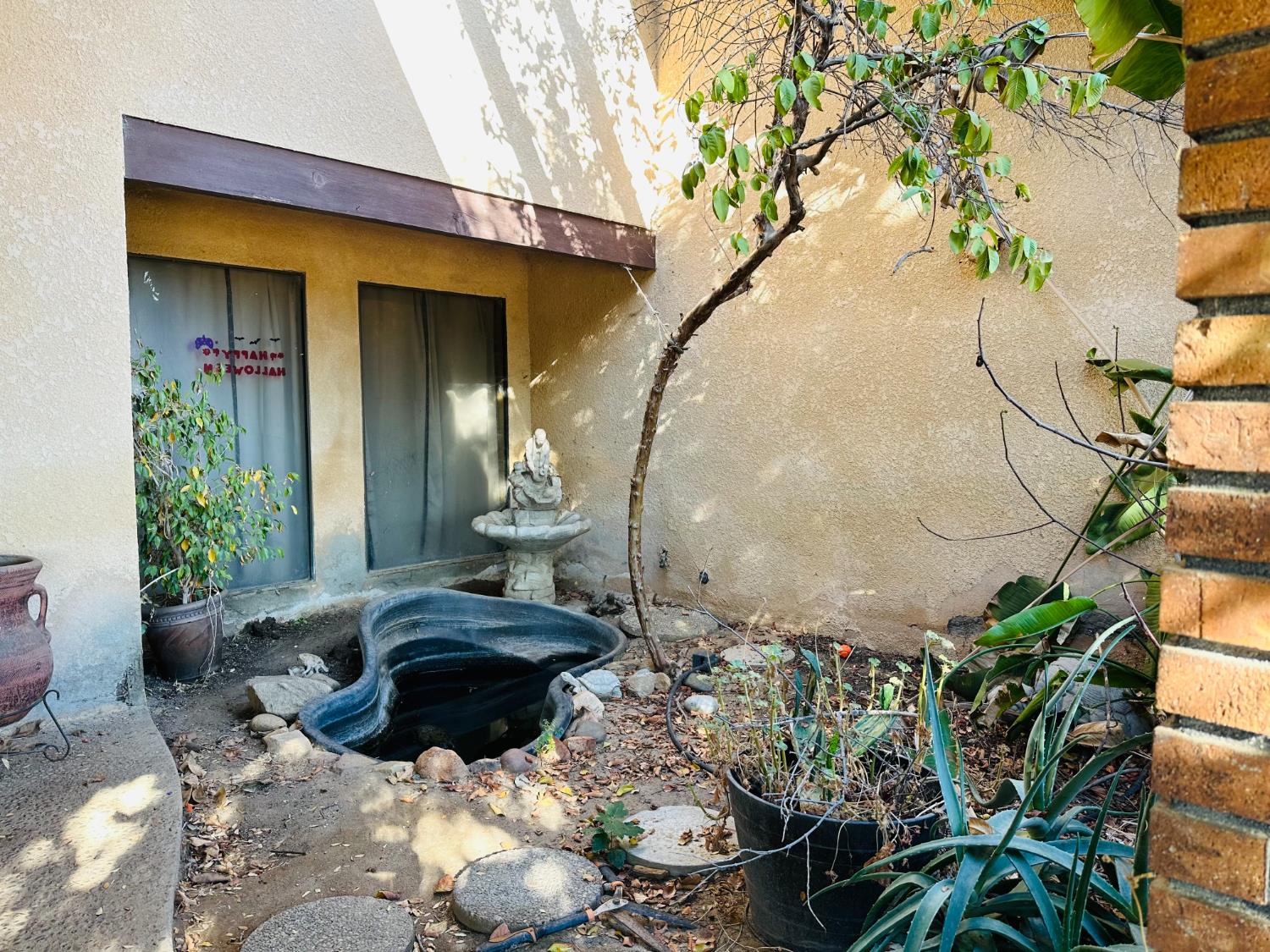 16564 Karen Rd, Madera, CA 93636