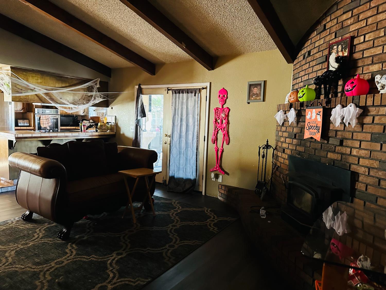 16564 Karen Rd, Madera, CA 93636