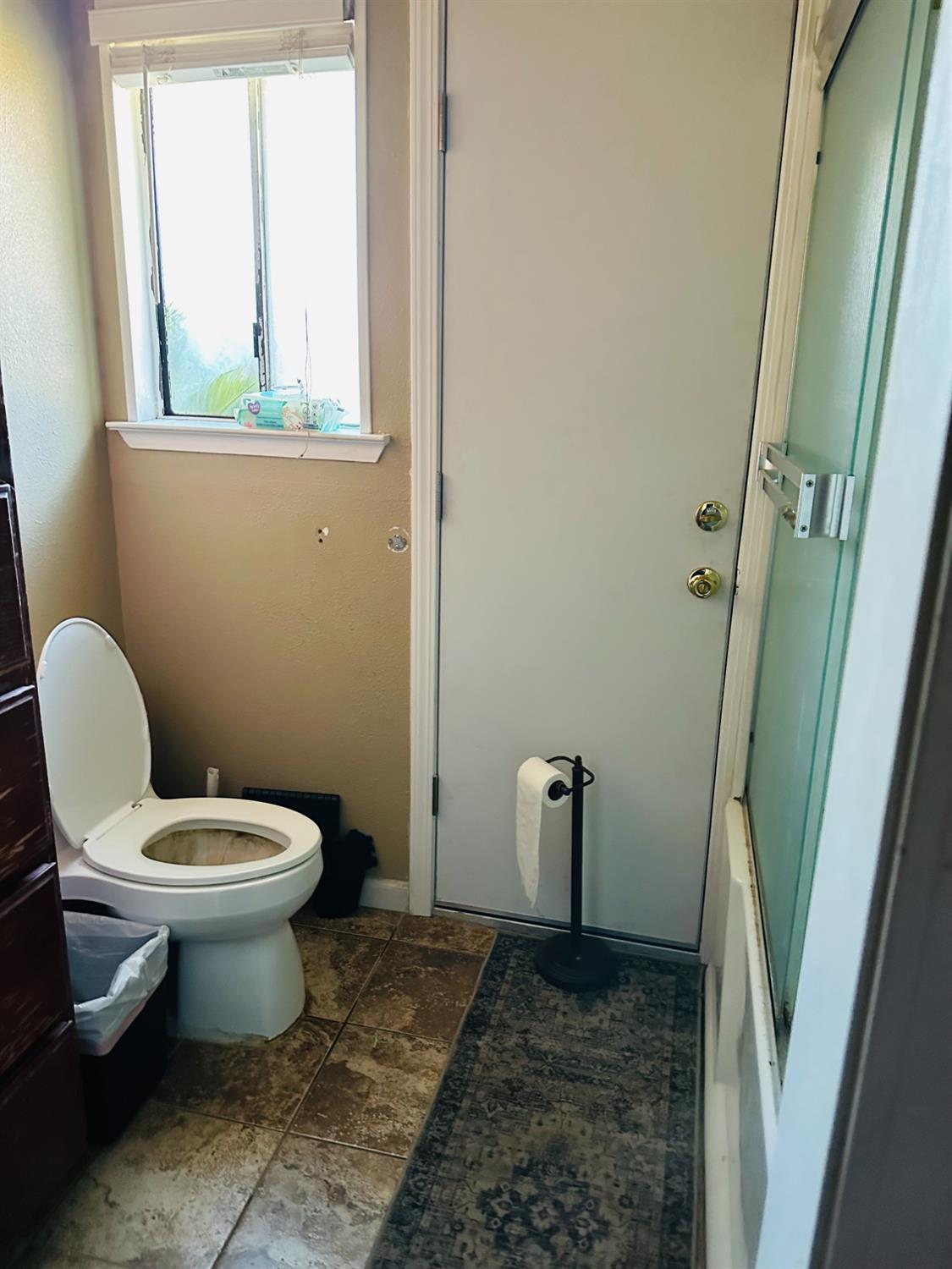 16564 Karen Rd, Madera, CA 93636