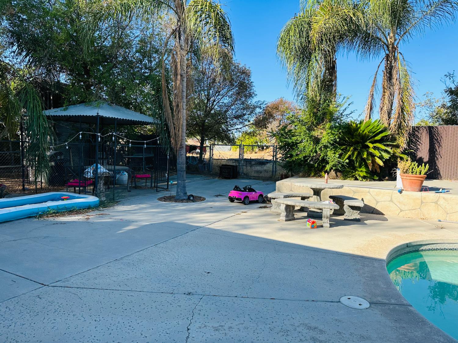 16564 Karen Rd, Madera, CA 93636