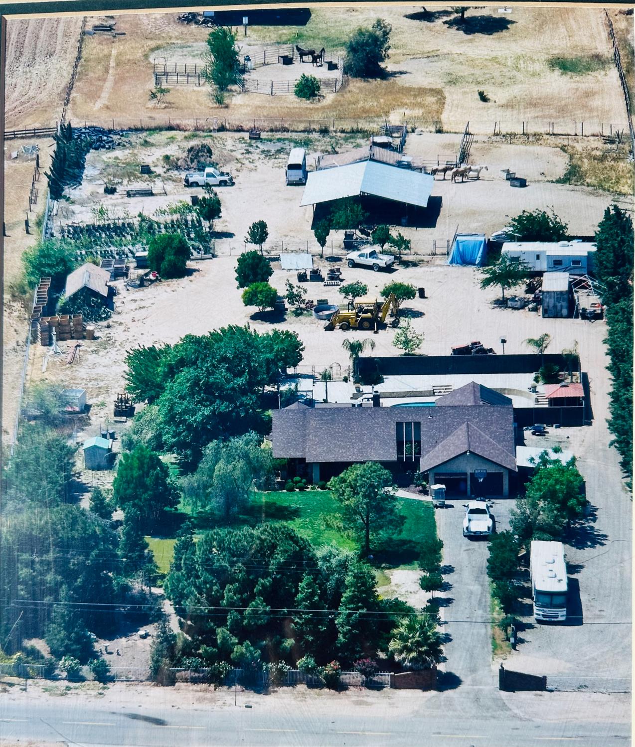 16564 Karen Rd, Madera, CA 93636