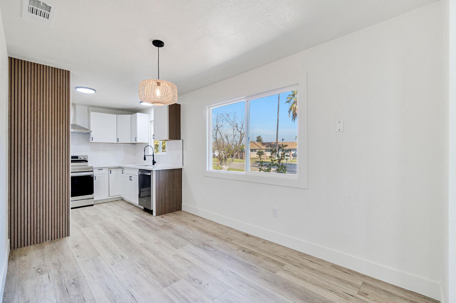 26958 John F Kennedy Ct, Madera, CA 93637