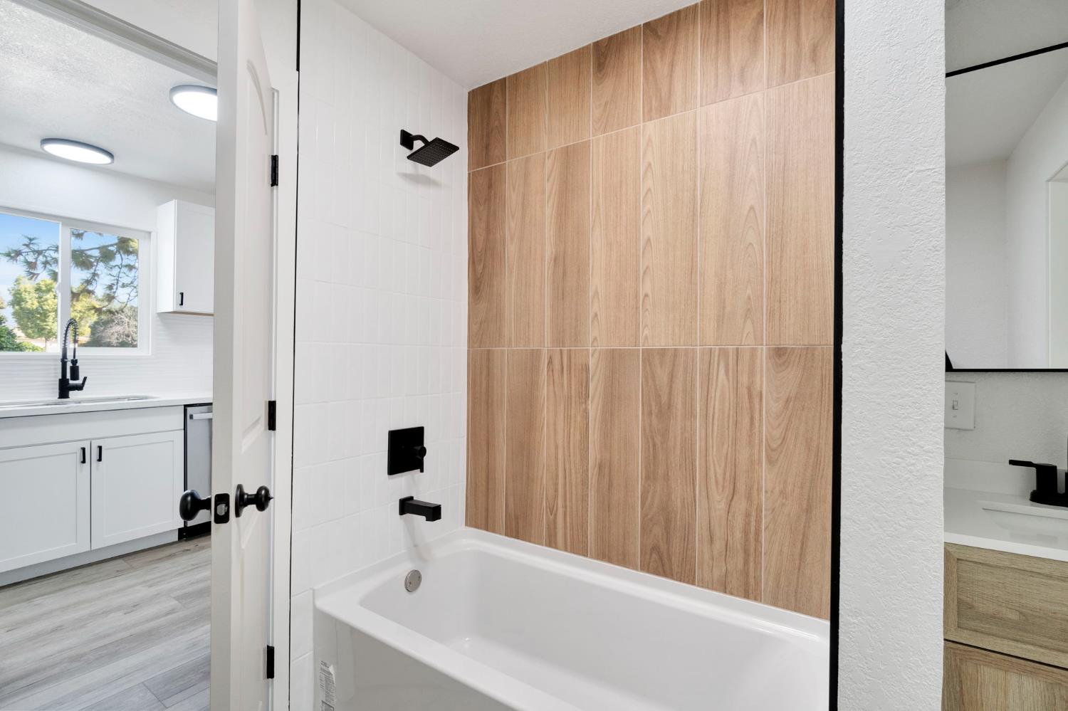 26958 John F Kennedy Ct, Madera, CA 93637