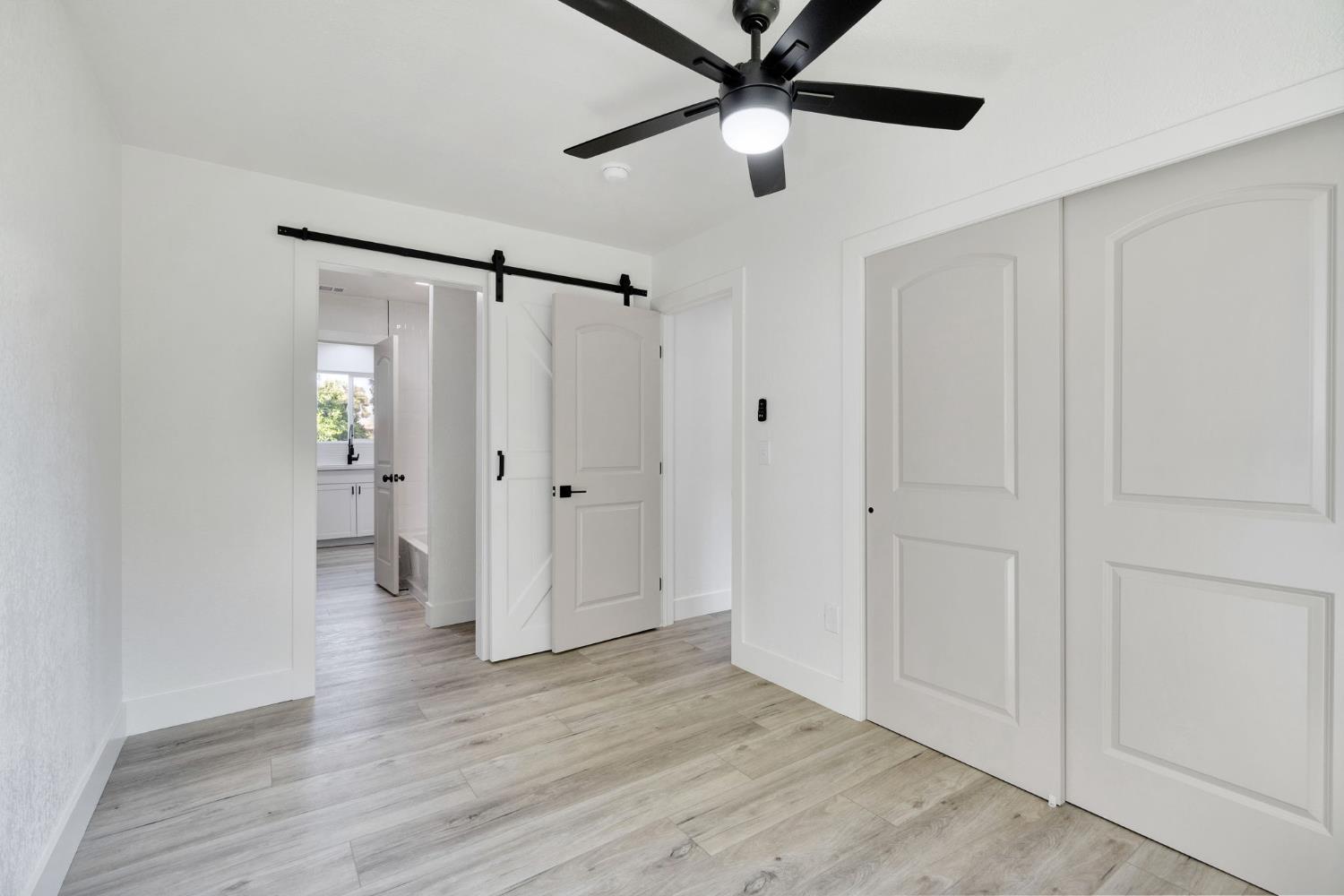 26958 John F Kennedy Ct, Madera, CA 93637