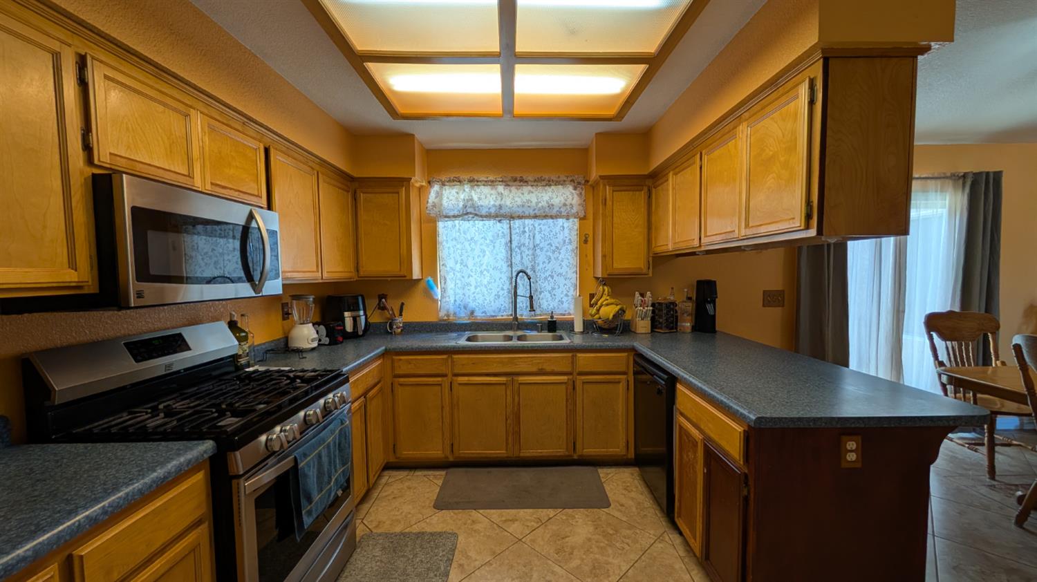 1650 Jaden Ct, Madera, CA 93638