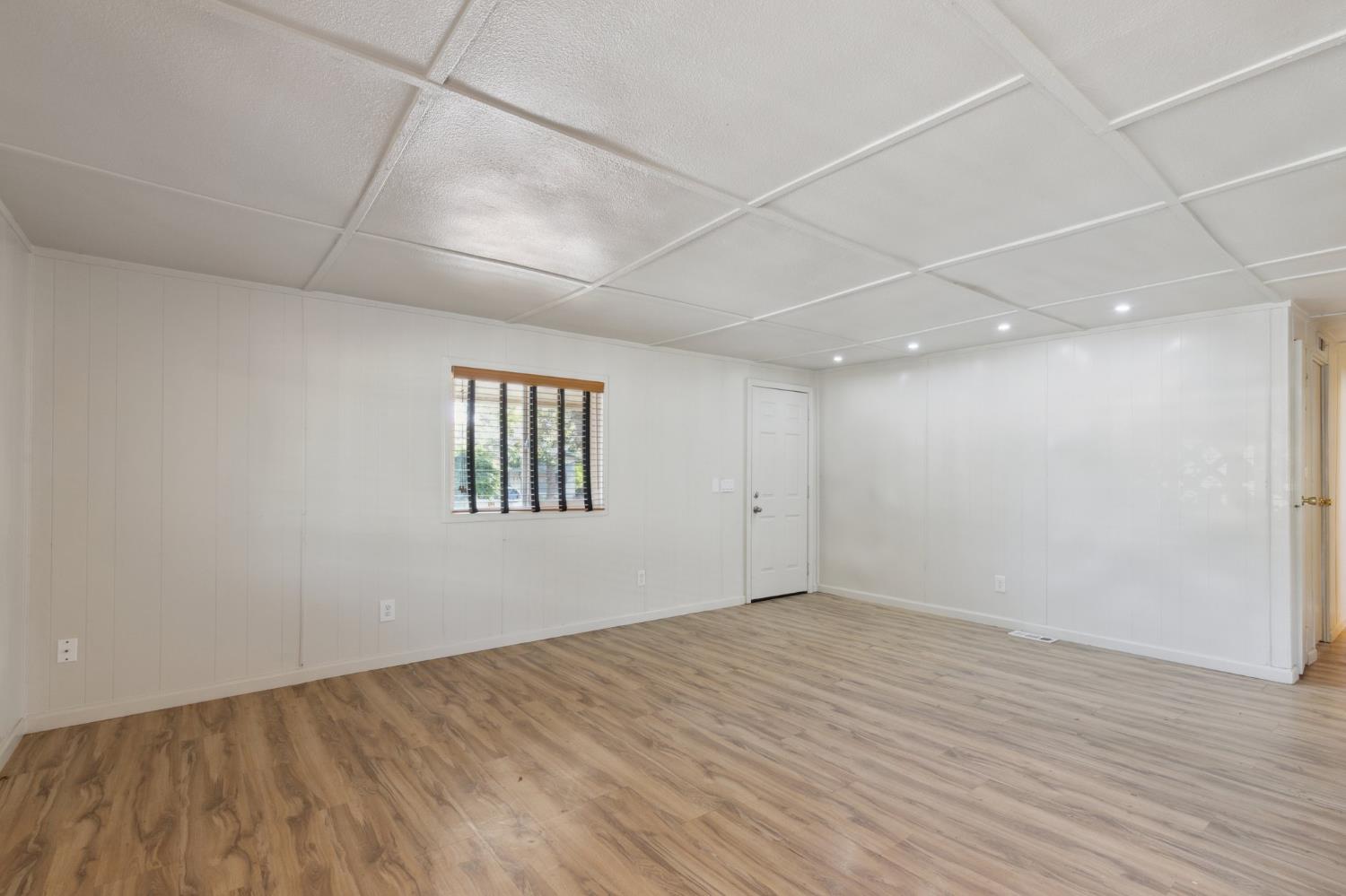 9360 N Blackstone Ave #141, Fresno, CA 93720