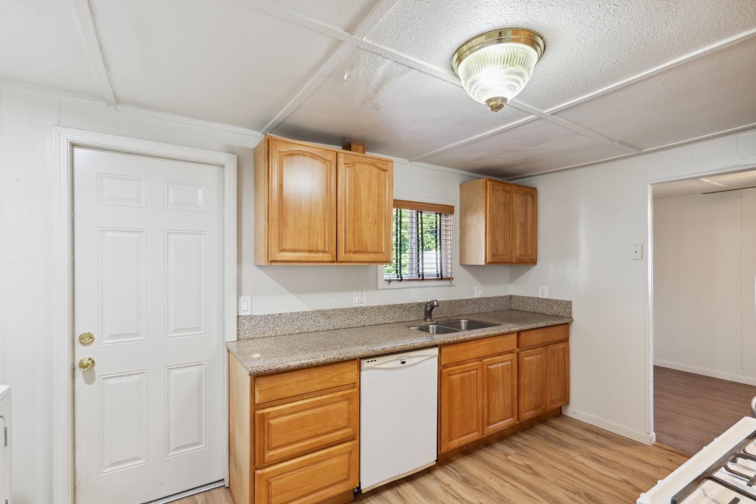 9360 N Blackstone Ave #141, Fresno, CA 93720